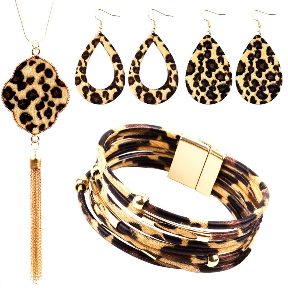 Faux Leather and Alloy Jewelry Set with Lobster Clasp